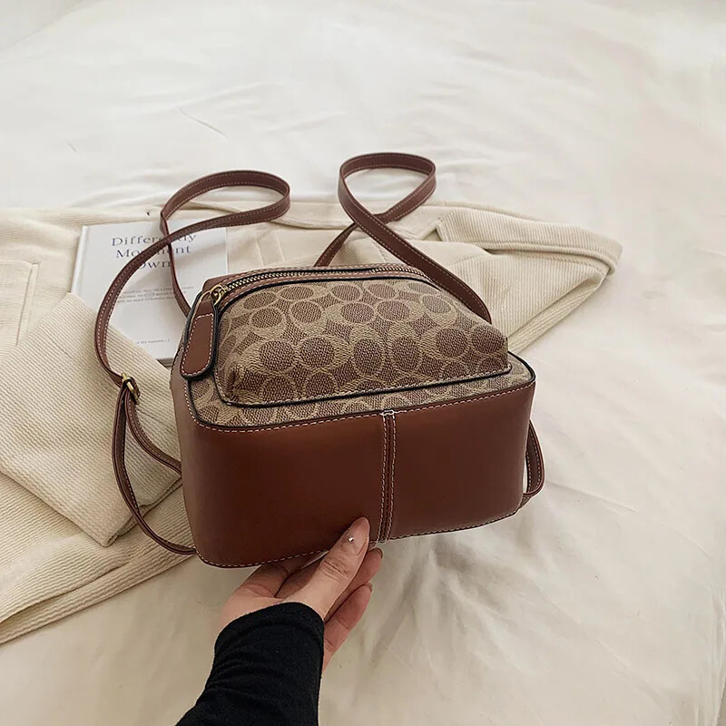 Lány Luxus Vintage PU bőr hátizsák Női Stílusos hátizsákok Alkalmi válltáska Divat utazási hátizsák Ita táska női táska