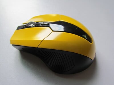 Vezeték nélküli játékegér állítható DPI kapcsoló 800-1200-1600DPI 2.4G 6 gombos optikai egér laptop notebook PC-hez