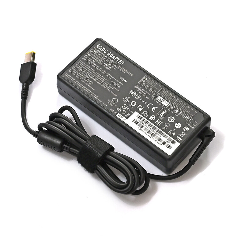 Adaptér pre notebook 135W 20V 6,75A USB nabíjačka pre Lenovo T440p Y50-70 R720 Y700 T540p P51 P52 S5 ADL135NLC3A napájací zdroj