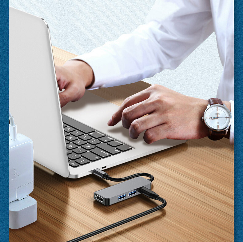 USB HUB tip C na HDMI kompatibilan 4 u 1 adapter s 2 USB 3.0 PD razdjelnika za punjenje za prijenosna računala MacBook Pro/Air/Huawei Mate