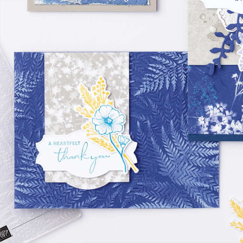 Az új Fern 3D dombornyomott mappát kártyakészítéshez használják Scrapbook barkácsolási eljárással díszítő cikkekhez