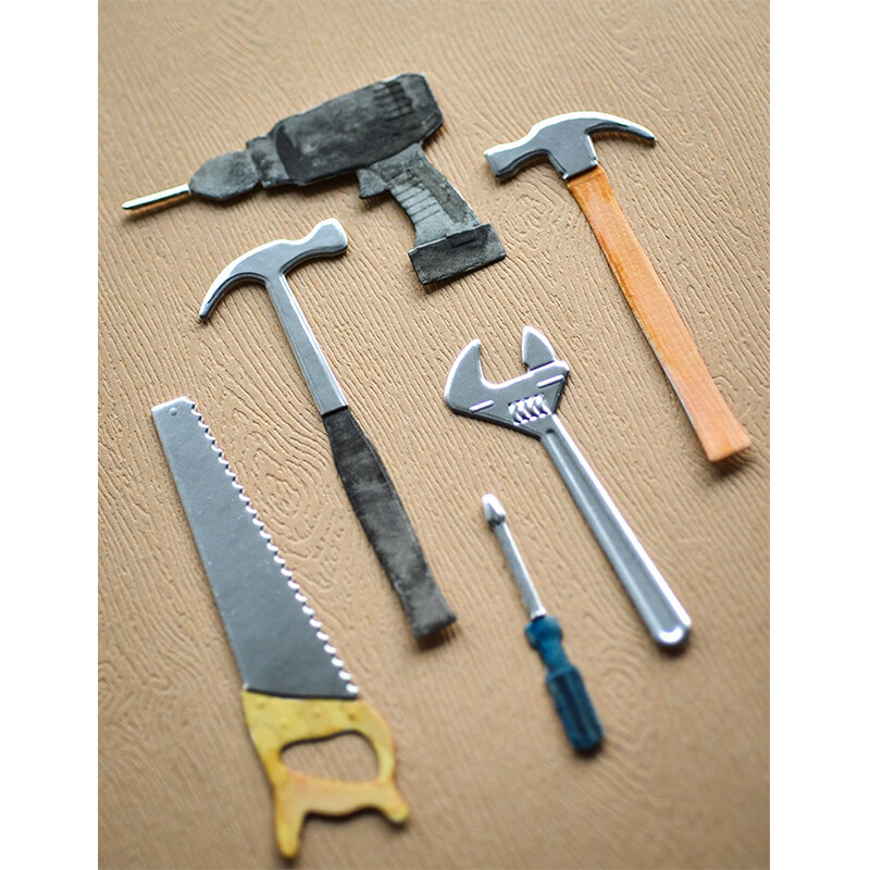 Naujai gauti 3D reljefiniai aplankai su šaukštų raštais, drugeliais, įrankių dėžute, akinančiomis kriauklėmis, išblunkančia kelių lygių tekstūra ir