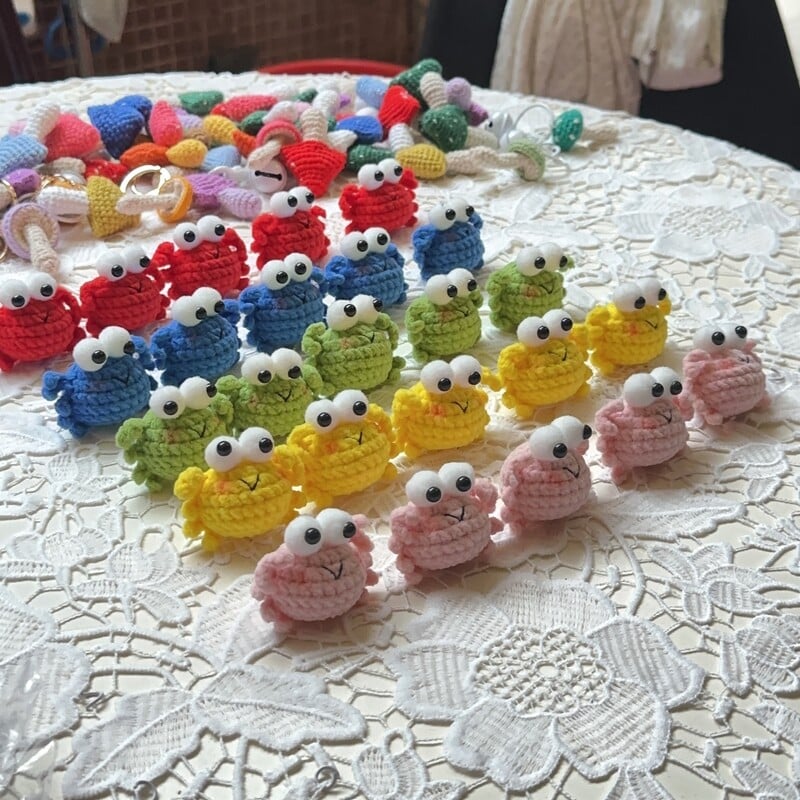 Rankomis nerti spalvingi krabų aksominiai vilnoniai automobilių raktai, megzti „pasidaryk pats“ raktų pakabukas, skirtas maišeliui, rankų darbo papuošalų dovanų didmeninė prekyba