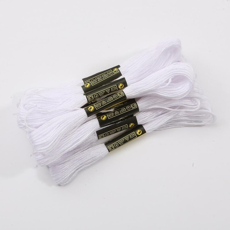 Nagykereskedelmi keresztszemes szál 7,5 M hímzés színes pamut cérna poliészter kézzel készített kézműves varrócérna kellékekhez