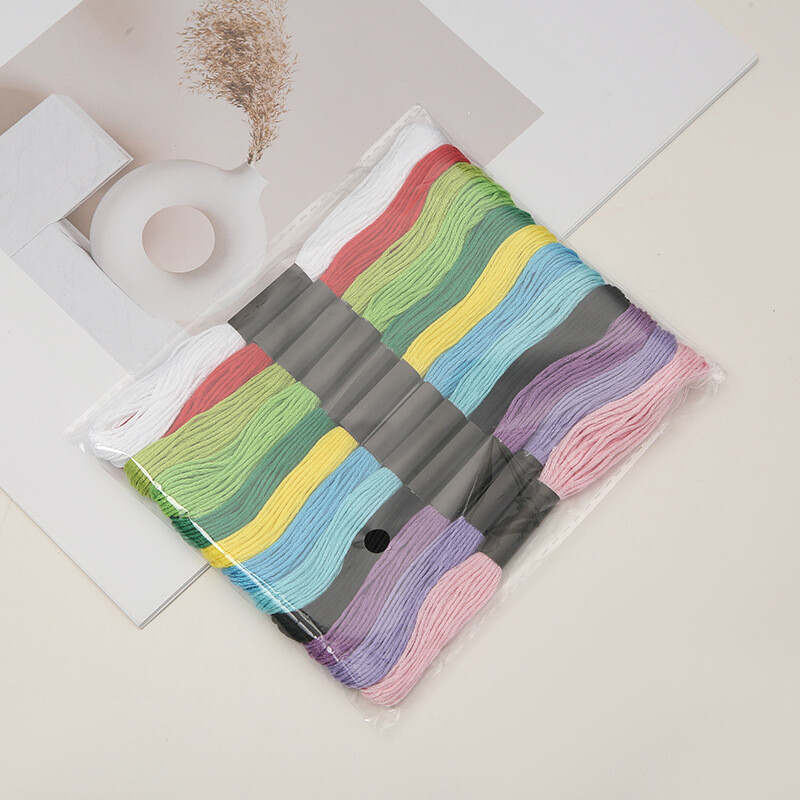 Siuvinėjimo kryželiu siūlu dažymo linijos siūlai „pasidaryk pats“ apyrankės siuvimo siūlai Daugiaspalviai siuvinėjimai