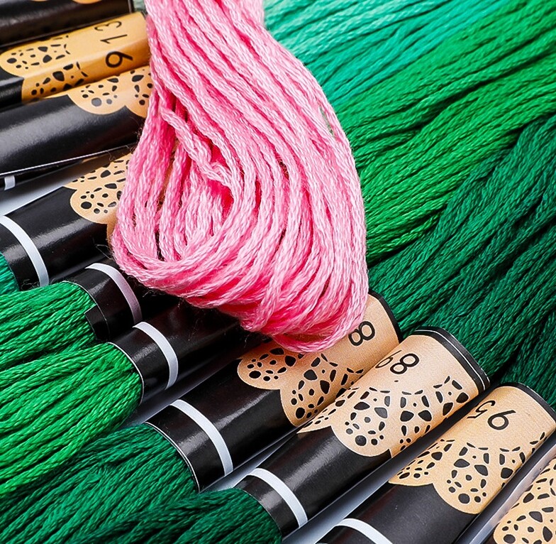 Mišrios spalvos Siuvinėjimas Siūlai Medvilnė Siuvimo sruogos Rankdarbiai Kryžminio dygsnio siūlų rinkinys Linija „Pasidaryk pats“ Įrankiai Apyrankės