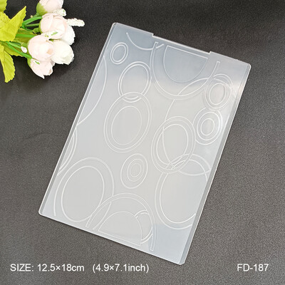 ΝΕΟ Κλασικό / 3D ανάγλυφο φάκελος Διάφανο ανάγλυφο πλαστικό σχέδιο για DIY μήτρες κοπής χαρτιού Scrapbooking Figure