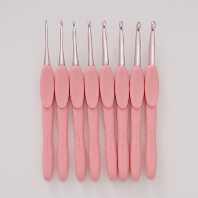 25 de stiluri de croșetat cu mai multe tipuri de mâner ergonomic moale pentru începători Croșetă din aluminiu set de instrumente de tricotat din oțel inoxidabil