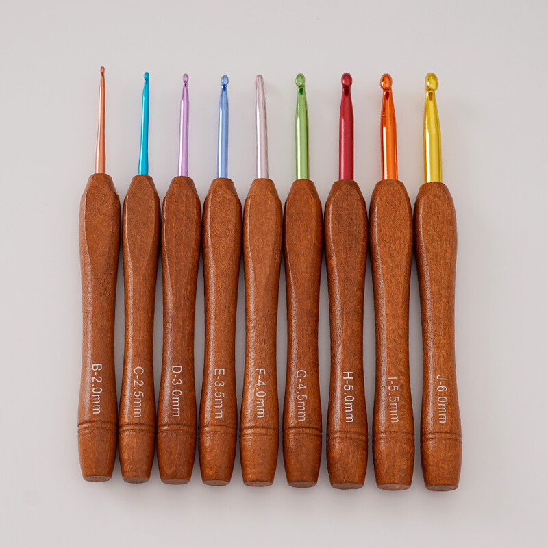 25 de stiluri de croșetat cu mai multe tipuri de mâner ergonomic moale pentru începători Croșetă din aluminiu set de instrumente de tricotat din oțel inoxidabil