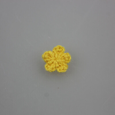 10kom šareni mali cvijet 19 boja 1 cm ručna kuka Vuneni cvijet ručno izrađeni DIY dodaci Odjeća Fini ručno izrađeni ukrasi