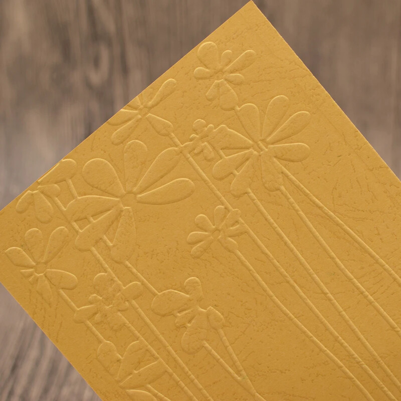 Šablóna plastového priečinka s reliéfnymi kvetmi pre scrapbooking, fotoalbum, papierovú kartu, pozadie, dekorácia