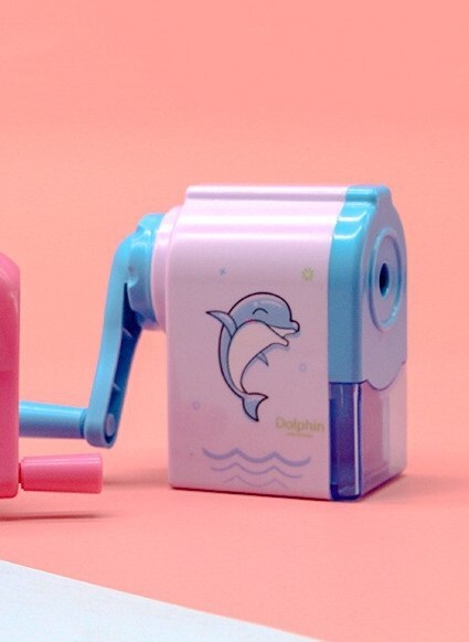 Papirnice, školski pribor, učenici osnovnih i srednjih škola, ručno šiljilo za olovke, crtano šiljilo za olovke, jednorog, dupin, šiljilo za olovke