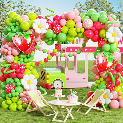 150 gabalu zemeņu ballīšu dekorācijas balonu vītnes arkas komplekts ar zemeņu margrietiņas sarkano punktveida rozā punktveida garu balonu, kas piemērots Sweet Girl Berry pirmās tēmas dzimšanas dienas ballītes piederumiem