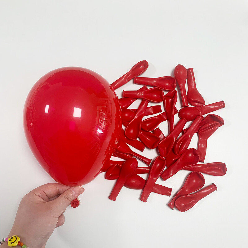 Červené, žlté, modré balóny, konfety, sada balónov, karneval, cirkus, párty dekorácia, hra, cirkus, dekorácia na prvé narodeniny, héliové vzduchové gule