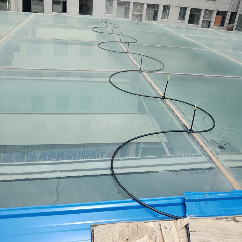 Laisvai lenkiamas geltonas vario dulksnos antgalis 8 mm tiesus stumiamas užraktas sujungimas sodo laistymo drėkinimo purkštuvas