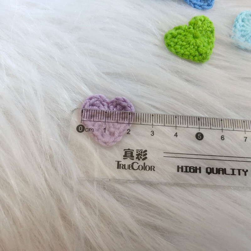 20 ks farebných bavlnených háčkovaných pletených ozdôb so srdiečkami 2,2 cm, DIY vlasové sponky, dekorácie, ručne vyrobené remeslá, látková pasta, doplnky