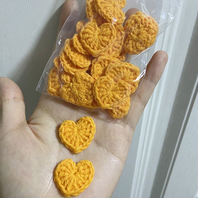 20 ks farebných bavlnených háčkovaných pletených ozdôb so srdiečkami 2,2 cm, DIY vlasové sponky, dekorácie, ručne vyrobené remeslá, látková pasta, doplnky
