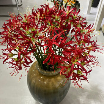 Τεχνητά λουλούδια Red Spider Lilies Silk Flowers Υπαίθρια ψεύτικα φυτά Πράσινο Διακόσμηση κήπου σπιτιού Higanbana Lycoris Bulbs