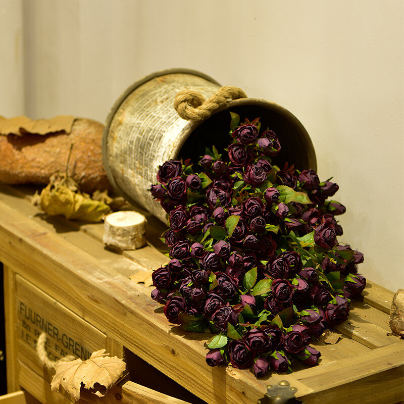 2db Mesterséges Vintage perzselt széle kis rózsák Esküvői Party Nappali Otthon Hamis virágok Dekoráció Hamis virágok Decor