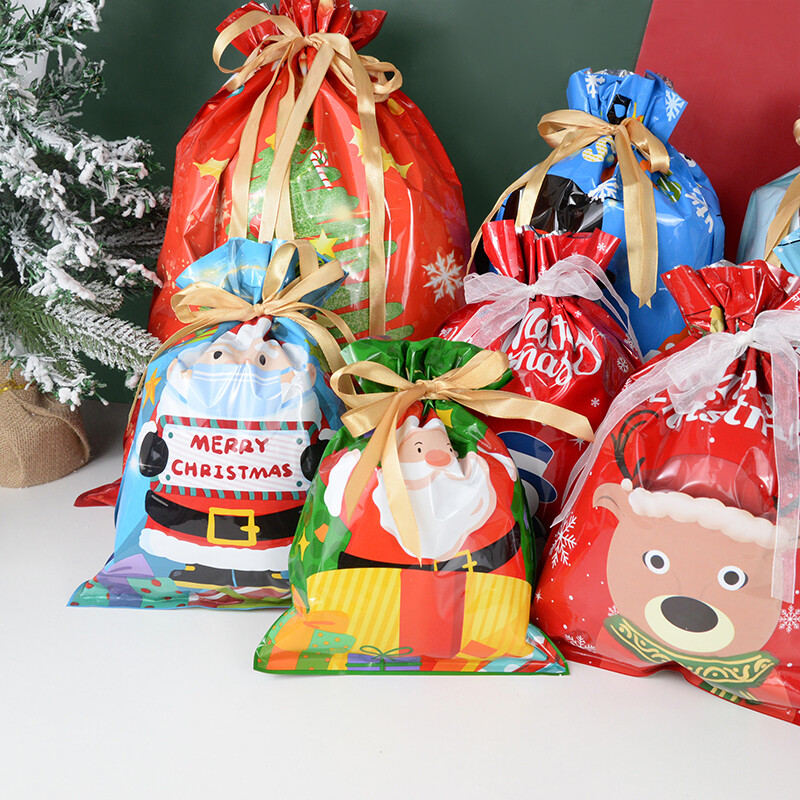 5db karácsonyi húzózsinóros ajándéktasakok lakberendezési műanyag zacskó ajándékokhoz Újrafelhasználható tárolótasak Karácsonyi party dekorációs kellékek