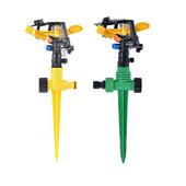 Ακροφύσιο διπλής εξόδου περιστροφικού ψεκαστήρα 360 μοιρών Πλαστική ακίδα με σπείρωμα 1/2" που εισάγει άρδευση κήπου στο έδαφος