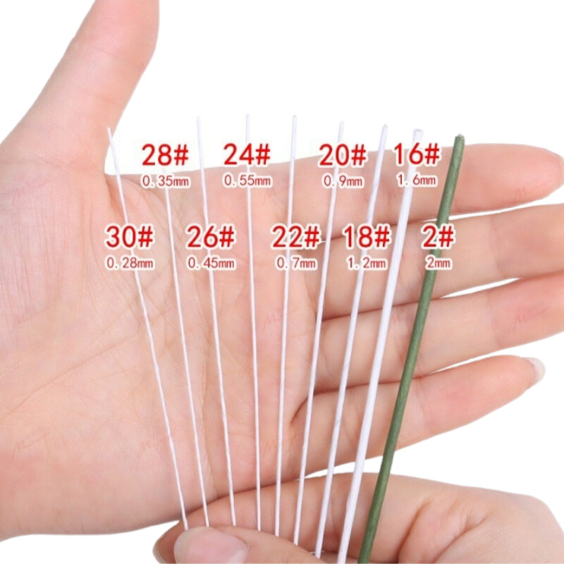 20 vnt. Gėlių viela Aukštos kokybės popieriumi dengtos dirbtinės šakos Geležinis laidas, skirtas „pasidaryk pats“ / nailoninis gėlių aksesuaras žaliai baltai ir kavai