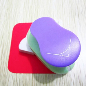 Νέο φανταχτερό ανάγλυφο γωνιακό χαρτί εκτύπωσης καρτών κοπής Λεύκωμα Λεύκωμα σε σχήμα μεγάλη συσκευή ανάγλυφου Hole Punch Kids Handmade Craft