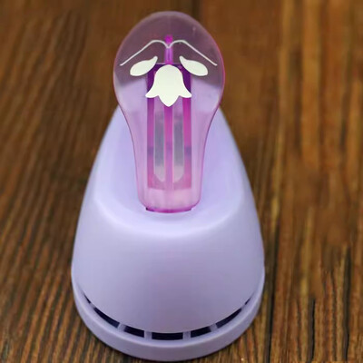 Reljefinis „pasidaryk pats“ kampinis popierius, spausdinimo kortelių pjaustytuvas Dovanų iškarpų knygelės formuotojas Mažas reljefinis įtaisas Rankų darbo skylių perforatorius vaikams