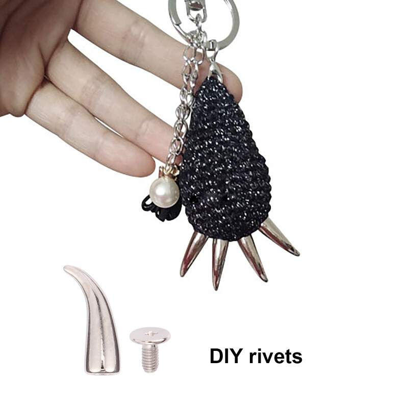 20 ks DIY nitov, punkové nity, módne nity, punkové doplnky na oblečenie, tašky, džínsy (7x21 mm v tvare papriky)