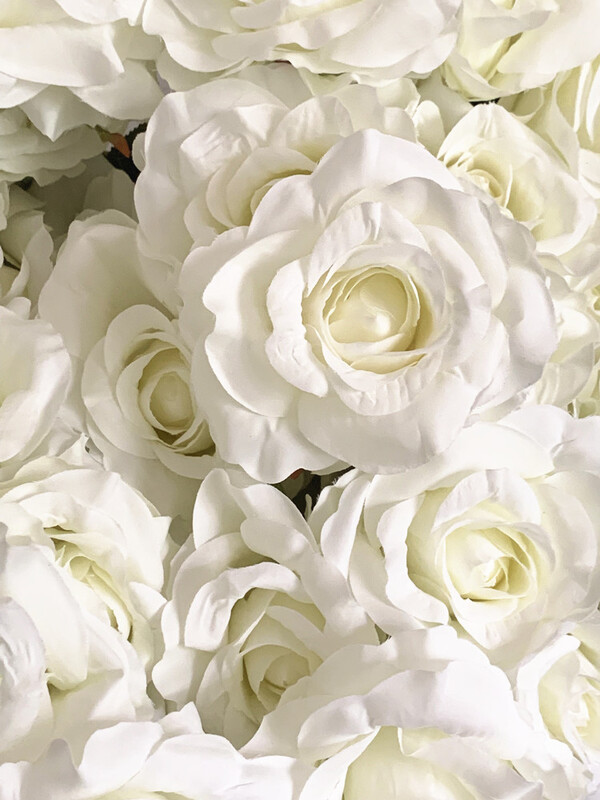 7 galvos Rožių puokštė Dirbtinė gėlė balta rožė Didelio dydžio rožė Svetainės sausų gėlių dekoravimas Vestuvės