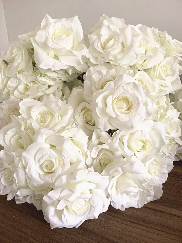 7 galvos Rožių puokštė Dirbtinė gėlė balta rožė Didelio dydžio rožė Svetainės sausų gėlių dekoravimas Vestuvės