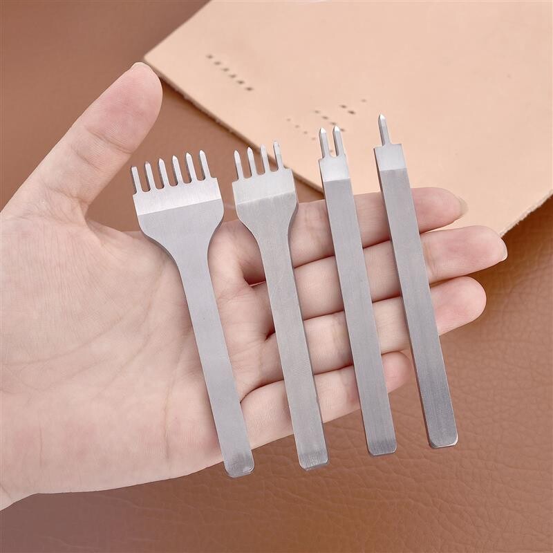 2 vnt. „Pasidaryk pats“ odiniai perforavimo įrankiai.