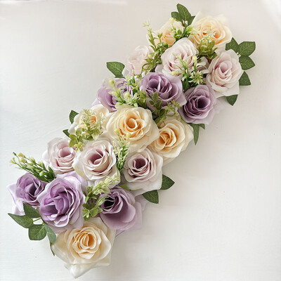 Dirbtinių gėlių arka Gėlių eilės dekoravimas Vestuvių priėmimas Gėlėtas centrinis valgomojo stalo stalo bėgikas Svetainės banketas