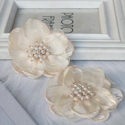 5 vnt 7,5 cm organzos šifono audinio gėlių karoliukų centras rankų darbo „pasidaryk pats“ dirbtinių gėlių galvos apdangalai Suknelė plaukų segtukų batų dekoras