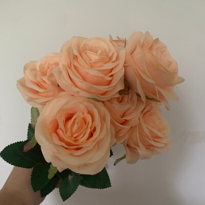 9fejű Rózsa csokor Művirág bézs barack krémes Pezsgőrózsa Hamis rózsa Nappali dekoráció Esküvő