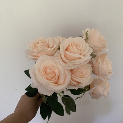 9fejű Rózsa csokor Művirág bézs barack krémes Pezsgőrózsa Hamis rózsa Nappali dekoráció Esküvő