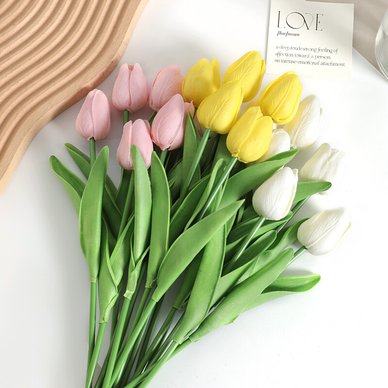 Umelé kvety tulipánov, rastliny do interiéru, vonkajšej záhrady, mäkkého materiálu, párty doplnky, darčeky pre ženy, festivalové ozdoby.