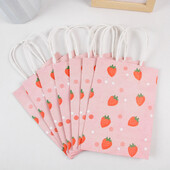 6 vnt rožinės spalvos braškių raštų krepšys mergaičių vakarėliui, popierinis dovanų pakavimo krepšys, braškinis gimtadienio vakarėlio reikmenys Vaikų dovanų krepšys