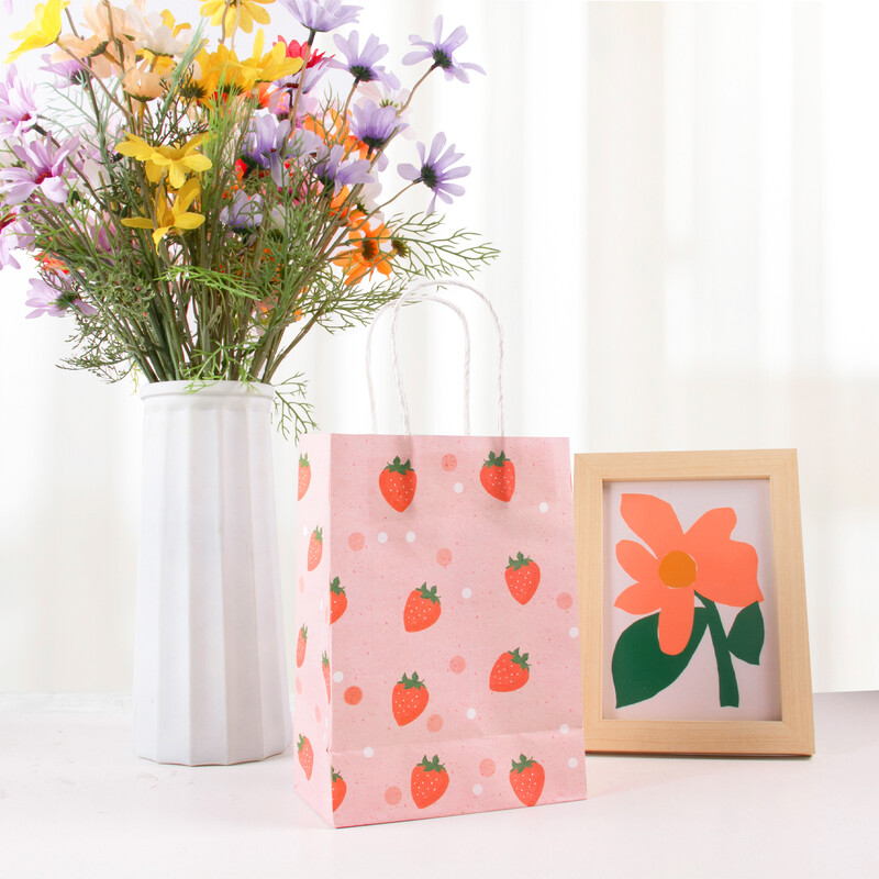 6 vnt rožinės spalvos braškių raštų krepšys mergaičių vakarėliui, popierinis dovanų pakavimo krepšys, braškinis gimtadienio vakarėlio reikmenys Vaikų dovanų krepšys