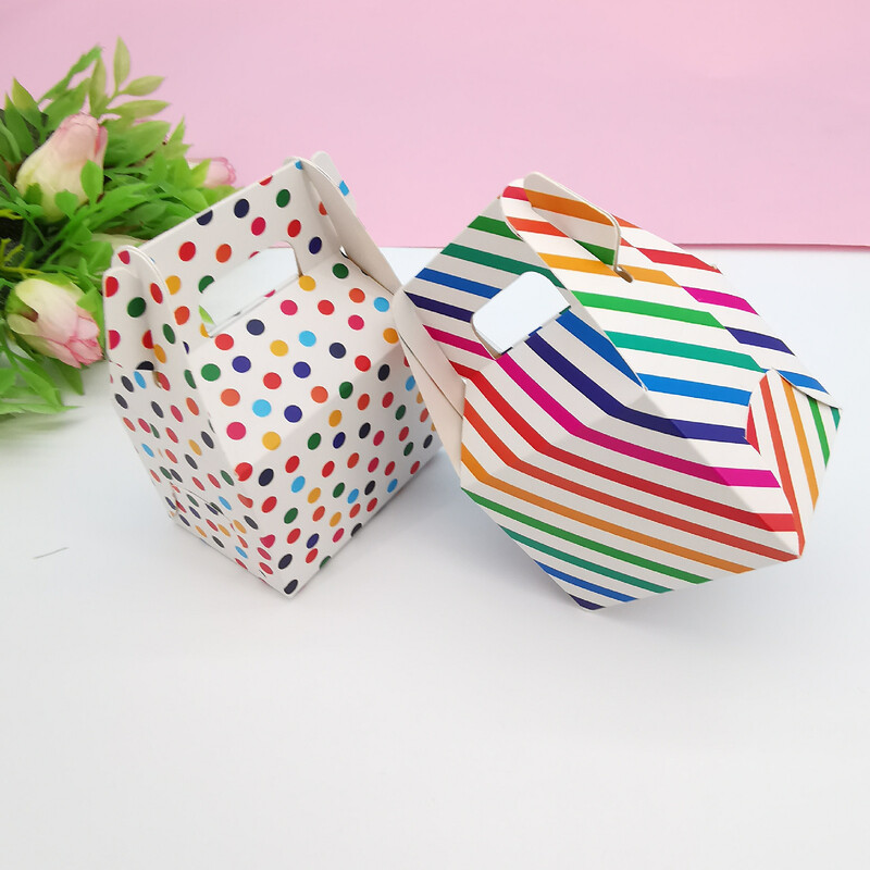 10 бр. Цветни райета на точки Хартиена чанта за бонбони Сувенири за рожден ден Крекер Кутия за бисквитки Чанта за опаковане Почерпка за детски рожден ден