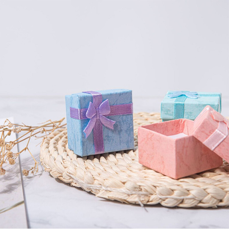 5PCS Многоцветен лък Малка подаръчна кутия Пръстен Обеца Колие Съхранение Малка хартиена кутия Консумативи за съхранение на бижута за рожден ден