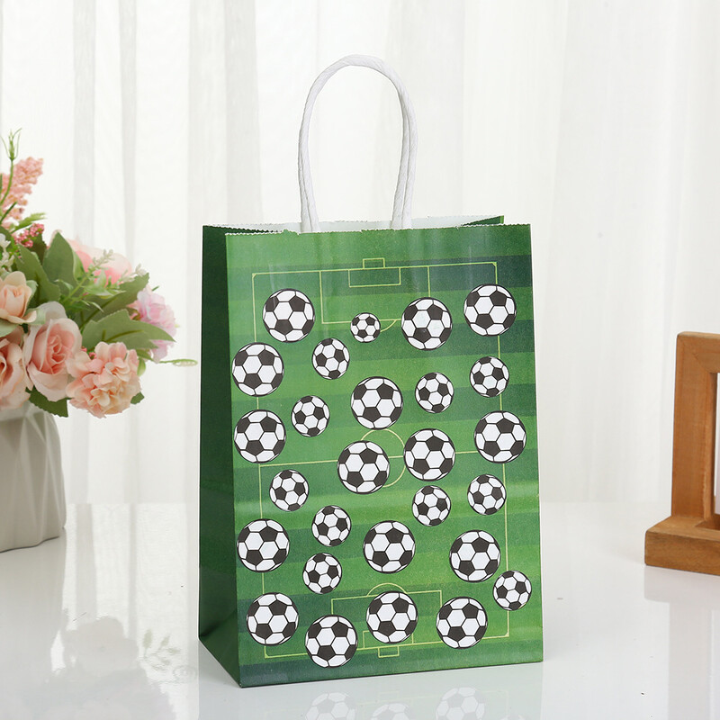 6 gab. Sporta futbola tēma Kraftpapīra dāvanu iepakojuma soma Futbola konfekšu soma kārumu soma dzimšanas dienas bērnu dušas ballītes dekorēšanai