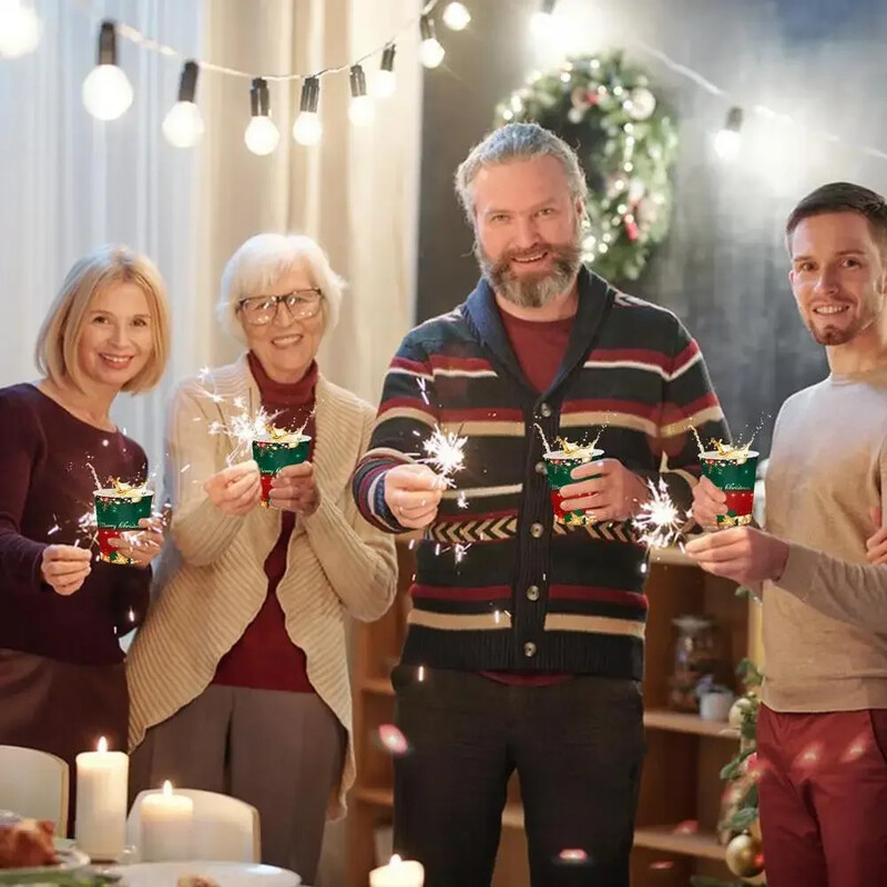 Priecīgas Ziemassvētku ballītes vienreizlietojamie trauki 2024. gada Ziemassvētku noformējums mājām Ziemassvētku ballīšu piederumi Šķīvīšu krūze Navidad Jaunais gads