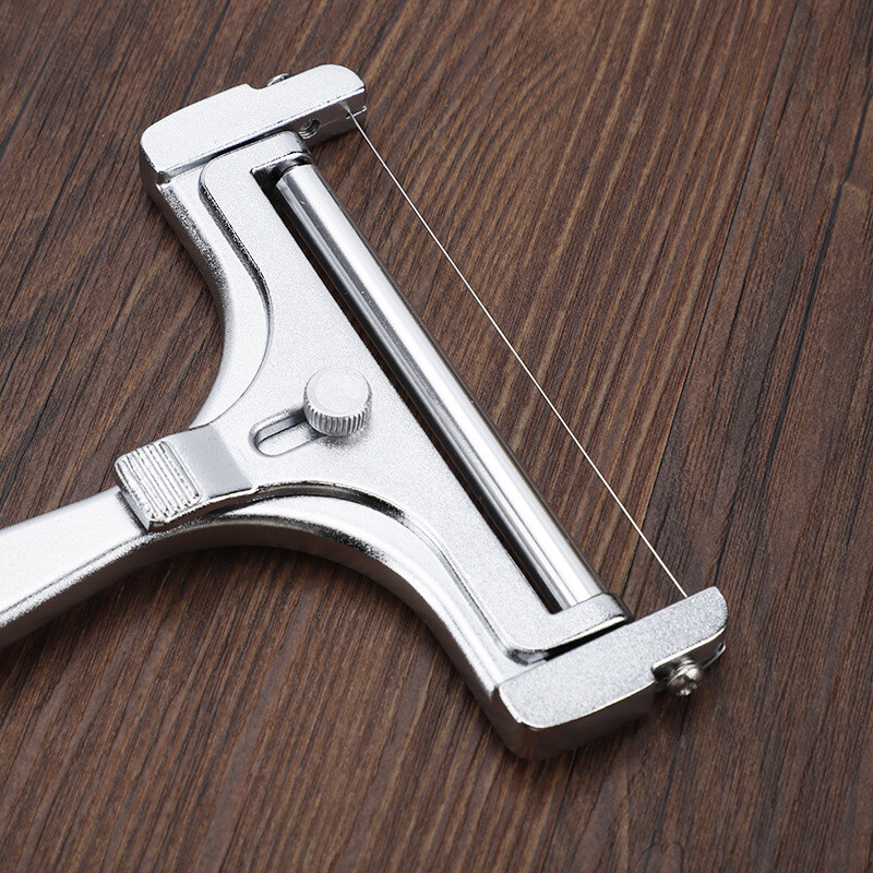 1 db új alumínium sajtvajszeletelő hámozó vágó szerszámdróttal vagy műanyag sajtkéssel főzősütőeszközökkel