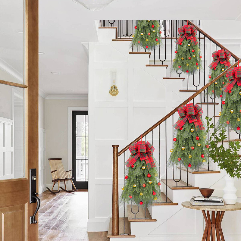 Fejjel lefelé függő karácsonyfa koszorú Fák Piros gyümölcsök Rattan karácsonyfadísz bejárati ajtó lakberendezési díszekhez