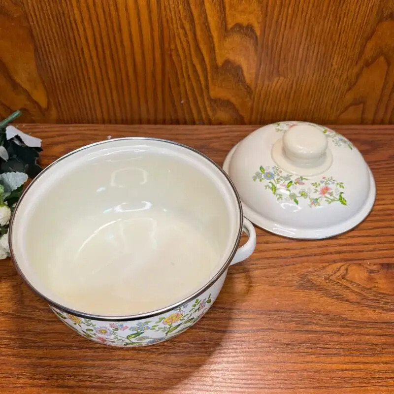 Zománcozott zománcozott fazekak és serpenyők Három részes étkészlet gyerekeknek kiegészítő edények és serpenyők Indukciós gáztűzhely univerzális