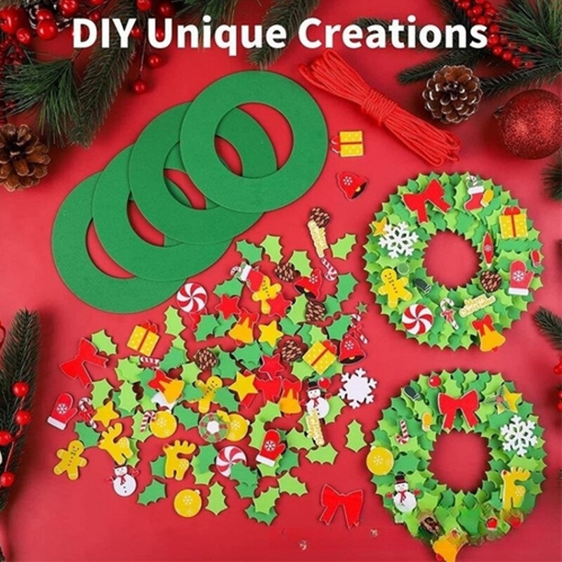 Karácsonyi koszorú masnival, karácsonyfadísz, barkácsoló babaház medál esküvőre, Noel party, mini ajtófüzér, függő díszek