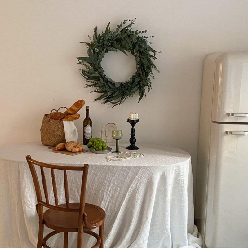 Coroană artificială de eucalipt de 60 cm pentru decorarea ușii din față a casei Coroană falsă agățată Ghirlandă pentru petrecere de nuntă Decor pentru agățat pe perete