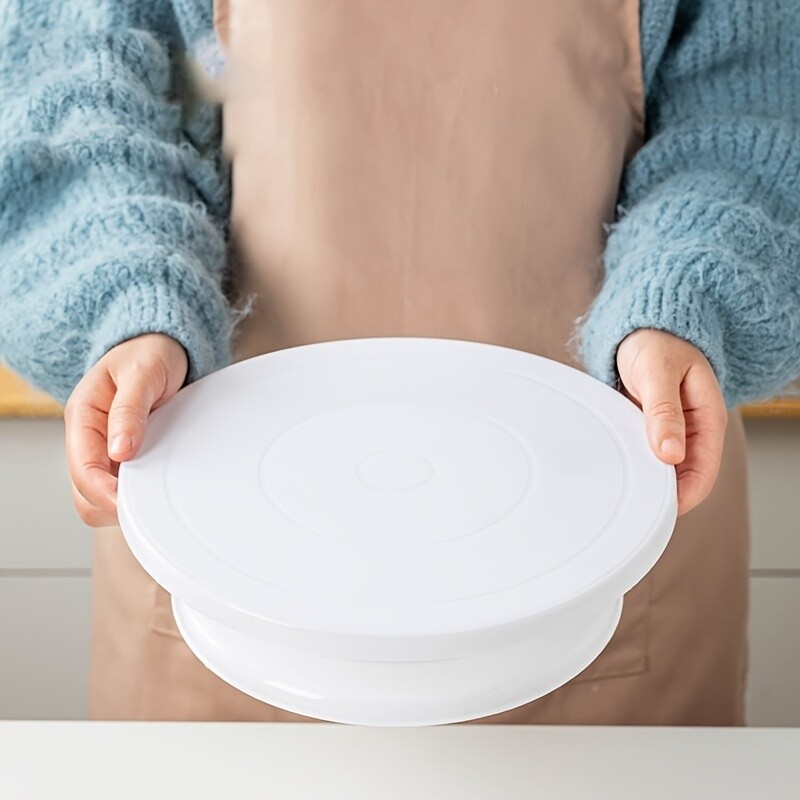 Fehér kerek műanyag torta forgótányér tortadíszítő eszközök kezdőknek és profiknak Sütőkellékek