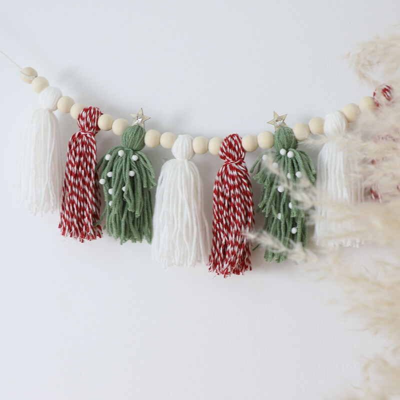 1db karácsonyi skandináv stílusú kézzel készített háromszínű bojt fagyöngy transzparens Otthoni Fesztivál Party Multifunkcionális dekoráció fali akasztó